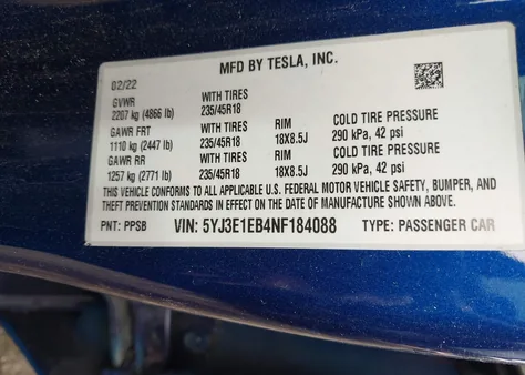 5YJ3E1EB4NF184088